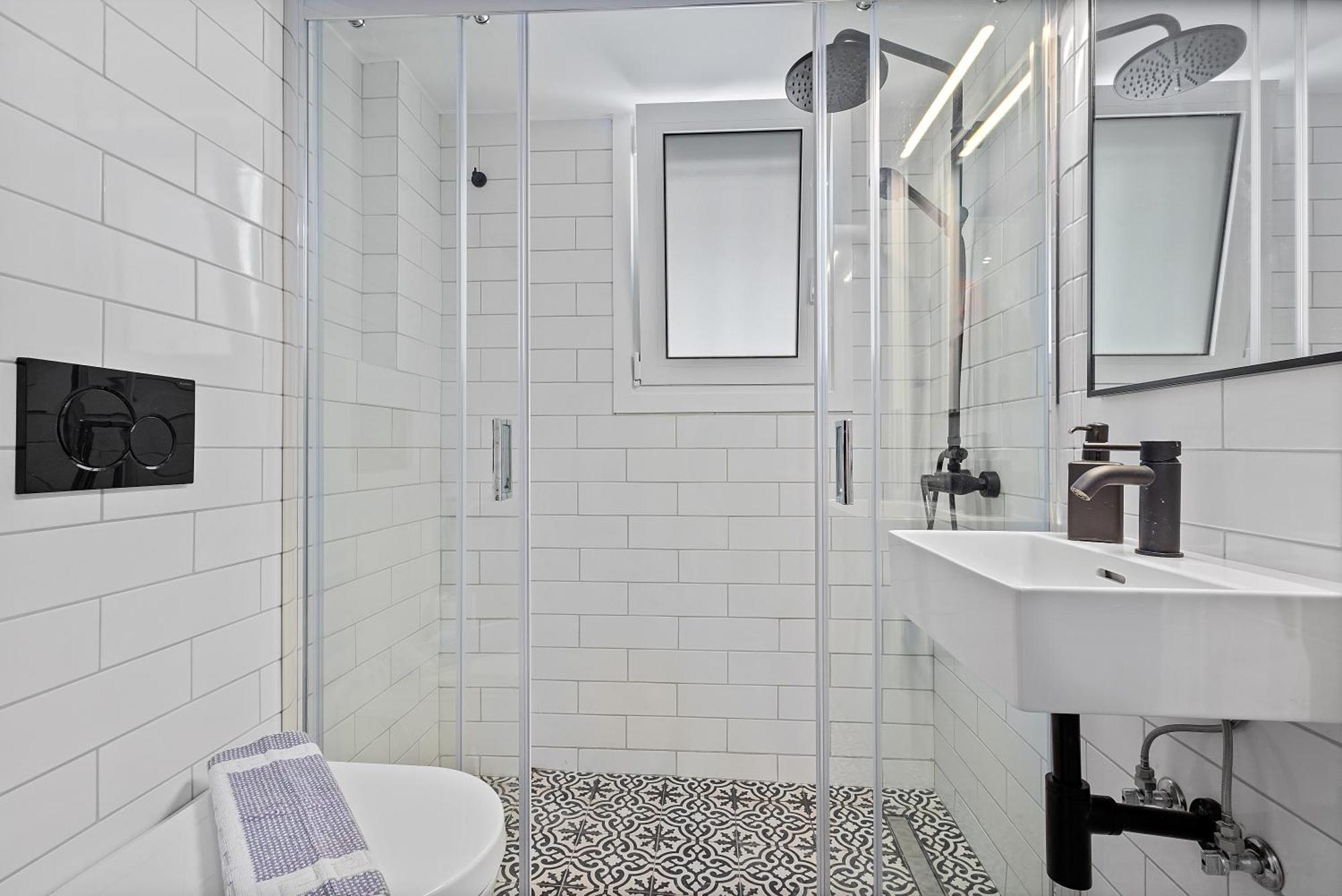 Appartement In Exarchia